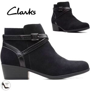 Clarks black suede Adreena Hi bootie leather block heel round toe ankle boot 9.5